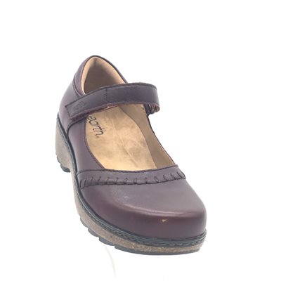 Earth, Kalece, Bordeau, B0411-DRE01-600 Earth, Kalece, Bordeau, B0411-DRE01-600