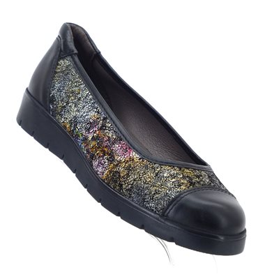 Portania, Sara 13, 587-8433W, 738-1538 Black camelia Portania, Sara 13, 587-8433W, 738-1538 Black camelia